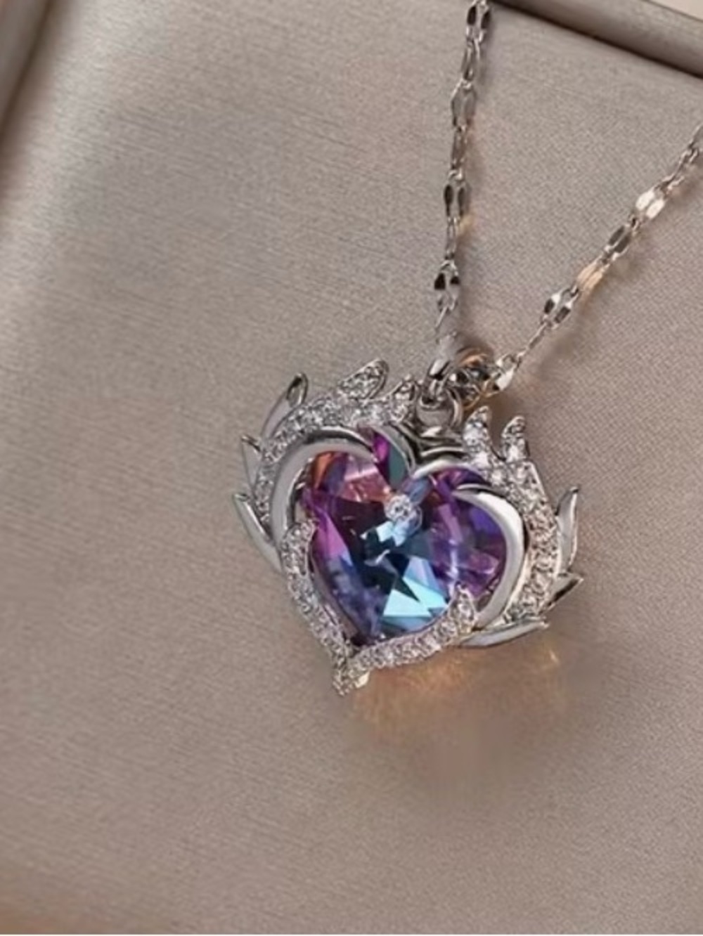 Heart of the Ocean Silver Heart Pendant Necklace with Blue-Purple Crystal - Picture 4 of 11